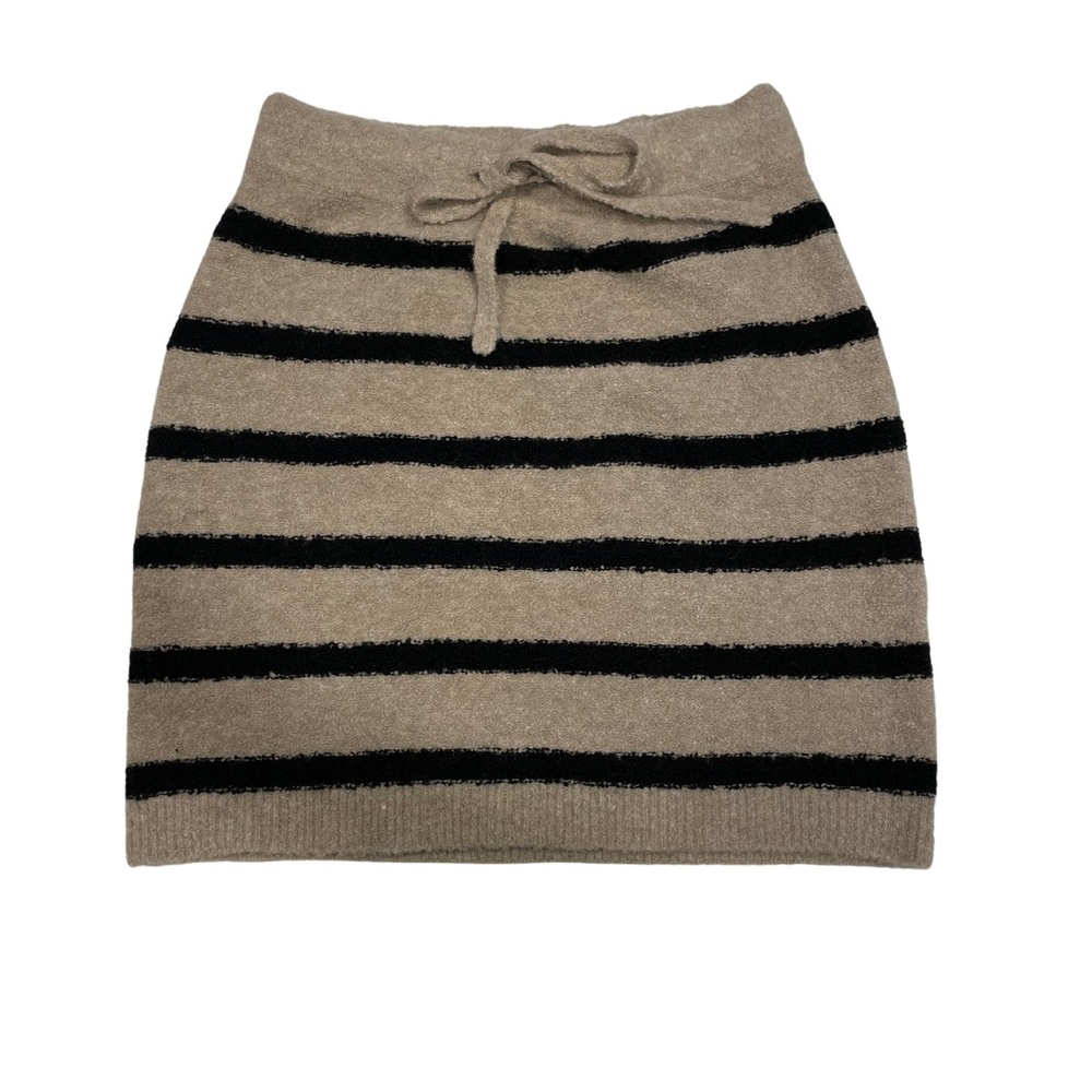 LOFT Tan & Black Sweater Skirt